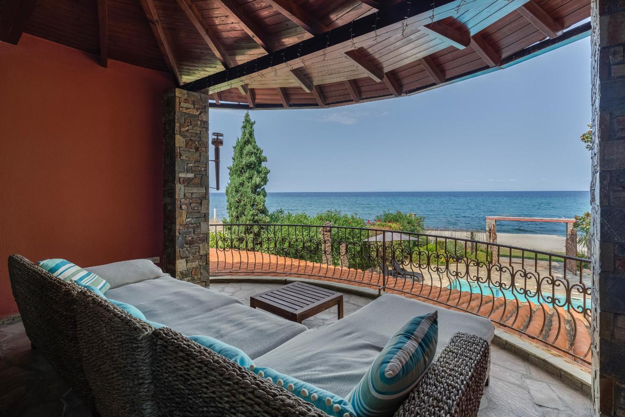 Efharis Beachfront Villa Platamonas Zewnętrze zdjęcie